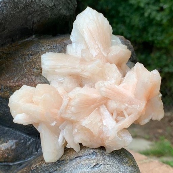 SOLD- Stilbite heart, I love you crystal, 4 x 3 x 3 inch - Picture 3 of 6